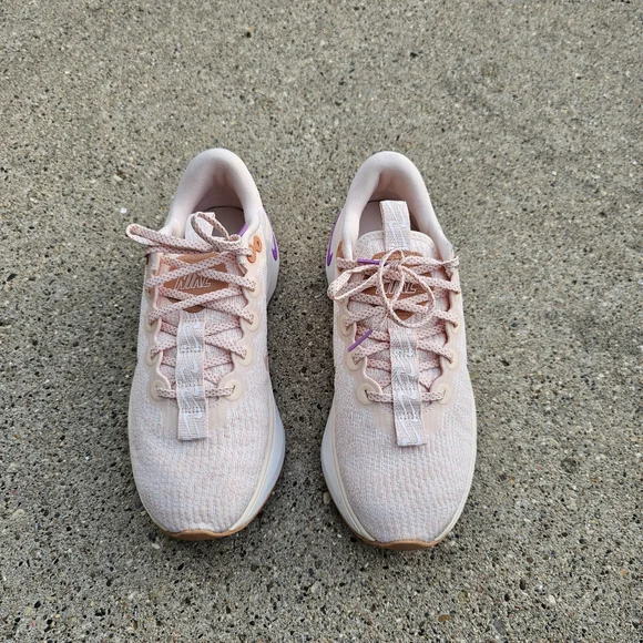 Nike Motiva - Picture 7 of 17